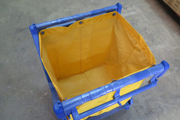 รถเข็นผ้า โครงพลาสติก Clecnatic C-7003
