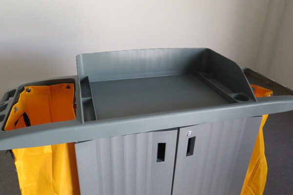 รถเข็นเมทพลาสติก แบบมีประตู Cleanatic C-7019